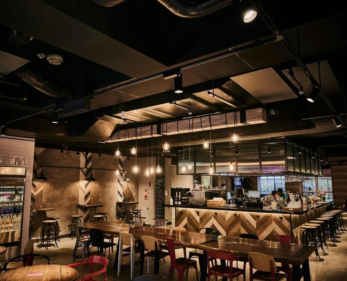 Отель Moxy Tokyo Kinshicho