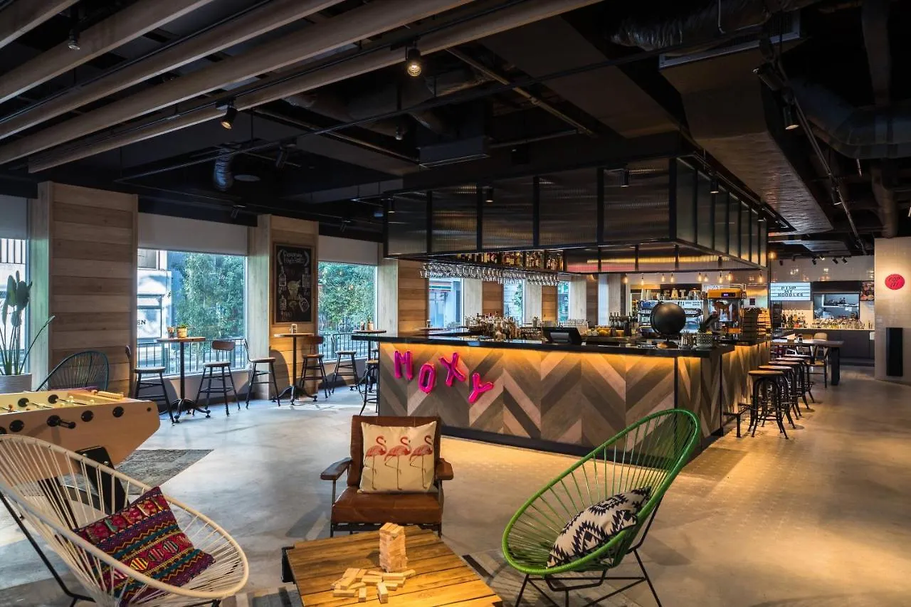Hotel Moxy Tokyo Kinshicho 4*,