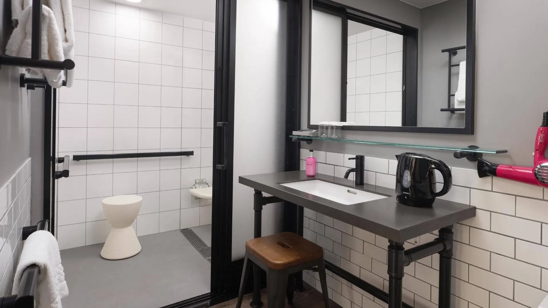 Hotel Moxy Tokyo Kinshicho
